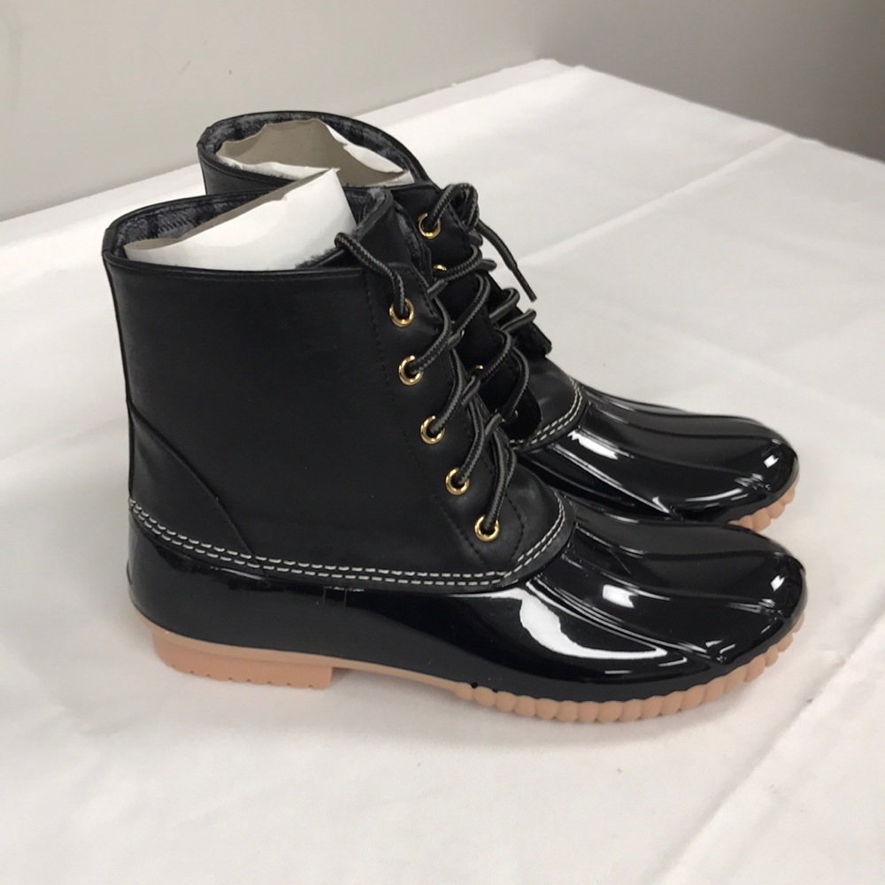 Twisted  Womens boots size 10 US